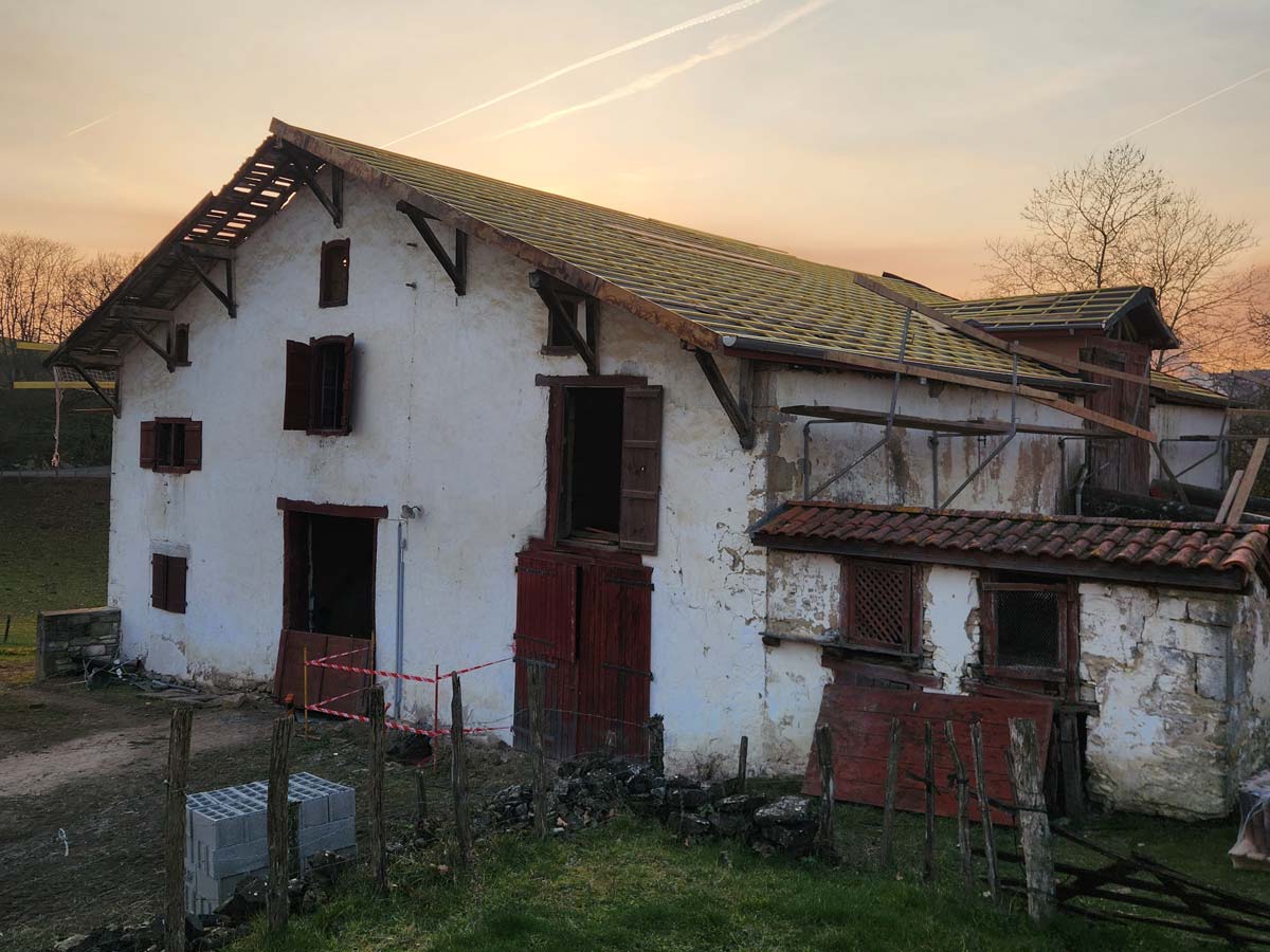 Projet Etxerria : Renaissance d&rsquo;une Ferme à Arhansus